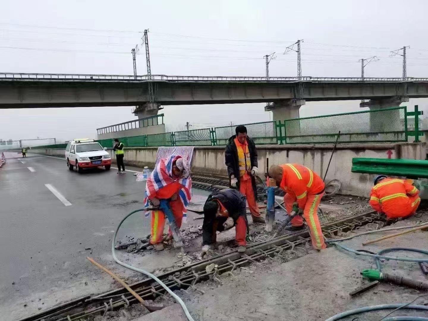 讷河桥梁伸缩缝抢修料
